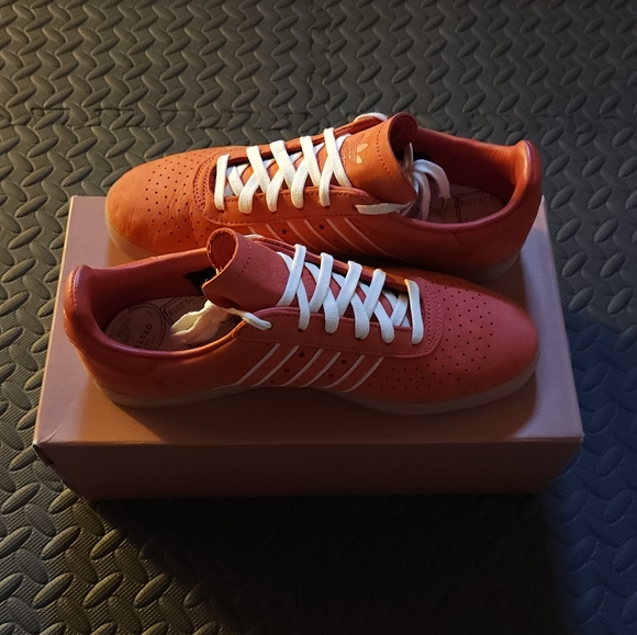 ADIDAS X OYSTER HOLDINGS 350 Men's Size 9 / Women's Size 10 - Picture 5 of 9